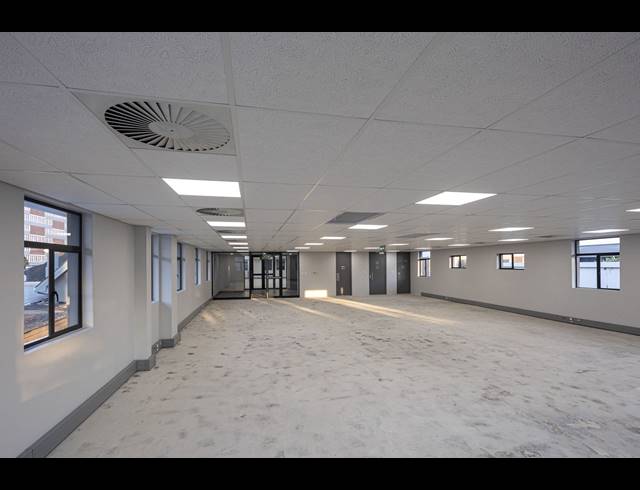 238M² BUSINESS CENTRE TO LET IN GLENWOOD